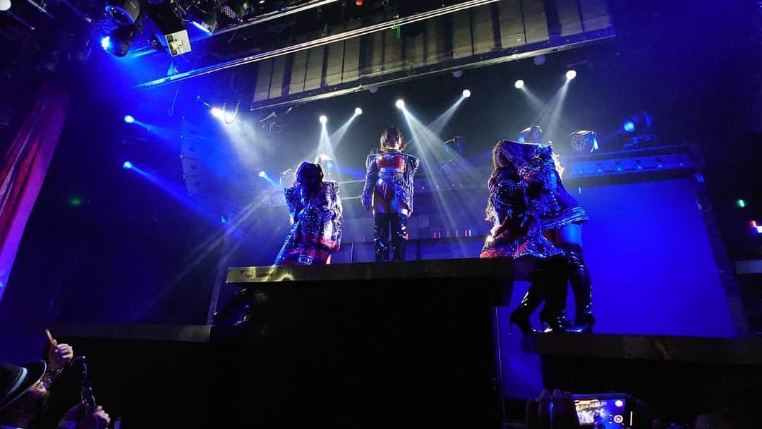 のえるのインスタグラム：「. バーレスク東京１１周年おめでとうございます✨️ すごくすごくすごく！楽しかったです！ . まさかゲストに読んでいただけると思っていなかったのですごく嬉しかったです♡ . 卒業式ぶりみんなに会えて改めてバーレスク東京のお客様はみんな暖かいなぁって思いました☺️ . 忙しい中調整して駆けつけてくれた方もいて本当にありがとうございました♡ . また年明けみんなに会えたらいいなぁ。 . バーレスク東京が15周年20周年と続いていきますように。」