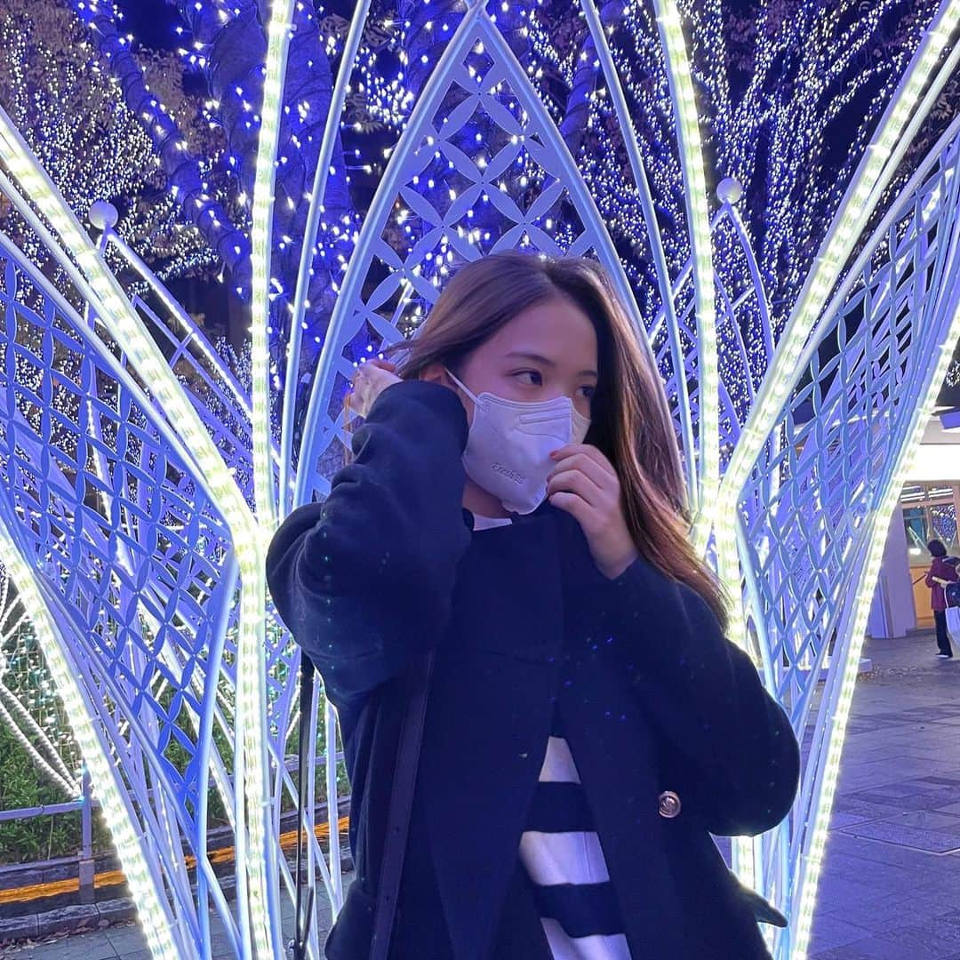 レイチェルのインスタグラム：「Days in Fukuoka 💙💙✈️」