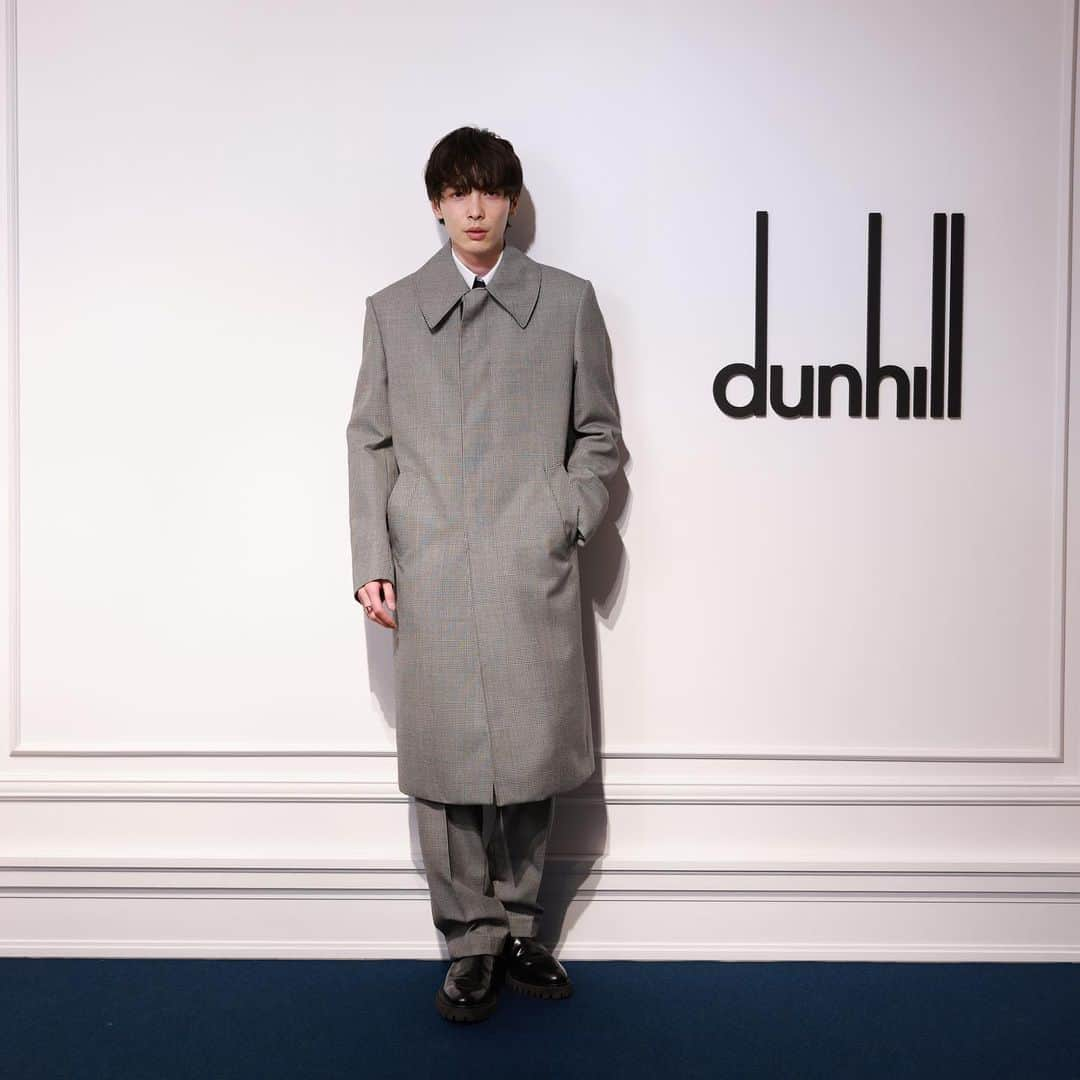 守屋光治のインスタグラム：「dunhillで日本対コスタリカ戦を観戦中 頑張れ日本ーー🇯🇵！  @dunhill  #dunhill #2022 @SamuraiBlueCollection @mensnonnojp」