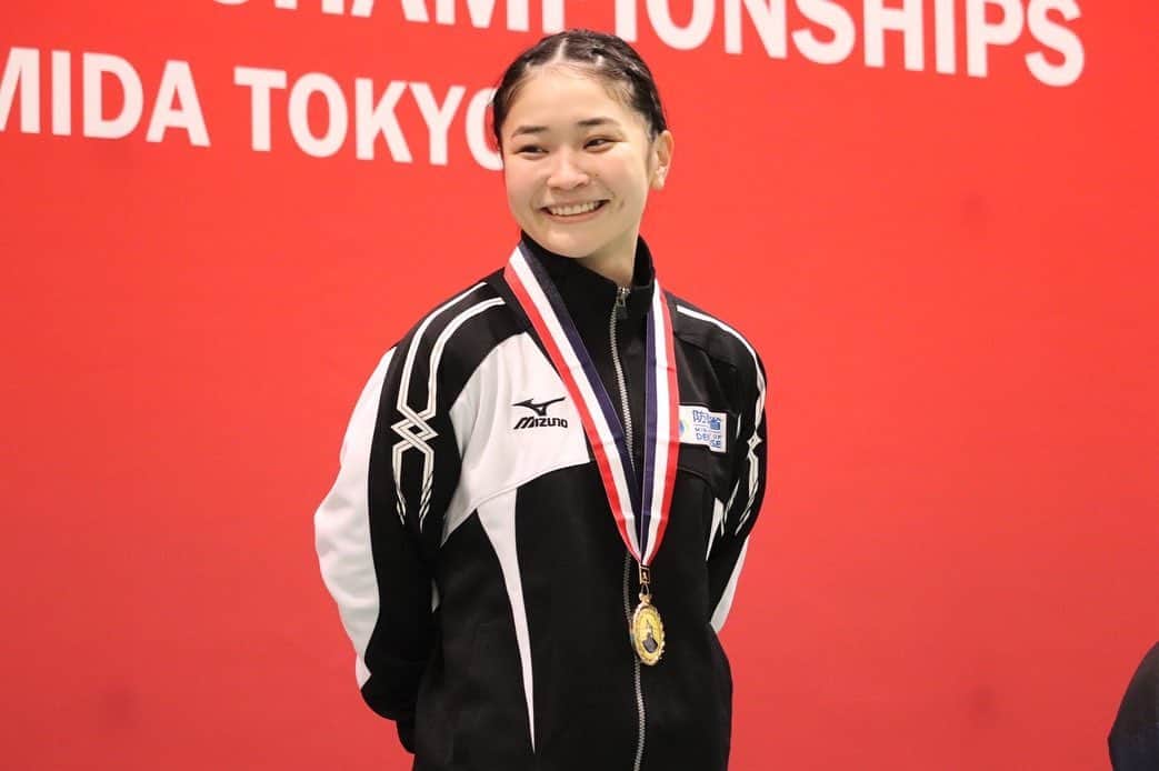 並木月海のインスタグラム：「全日本選手権2022ライトフライ級で無事に優勝する事が出来ました🥇 応援本当にありがとうございました🙌🏻 アジア選手権から中10日間とハードでしたがしっかりと決める所決められて良かったです☺️ 応援に来てくださった方々、そしてメッセージなど送ってくださった方々ありがとうございました🥲 引き続き頑張りますので応援よろしくお願いします💕」