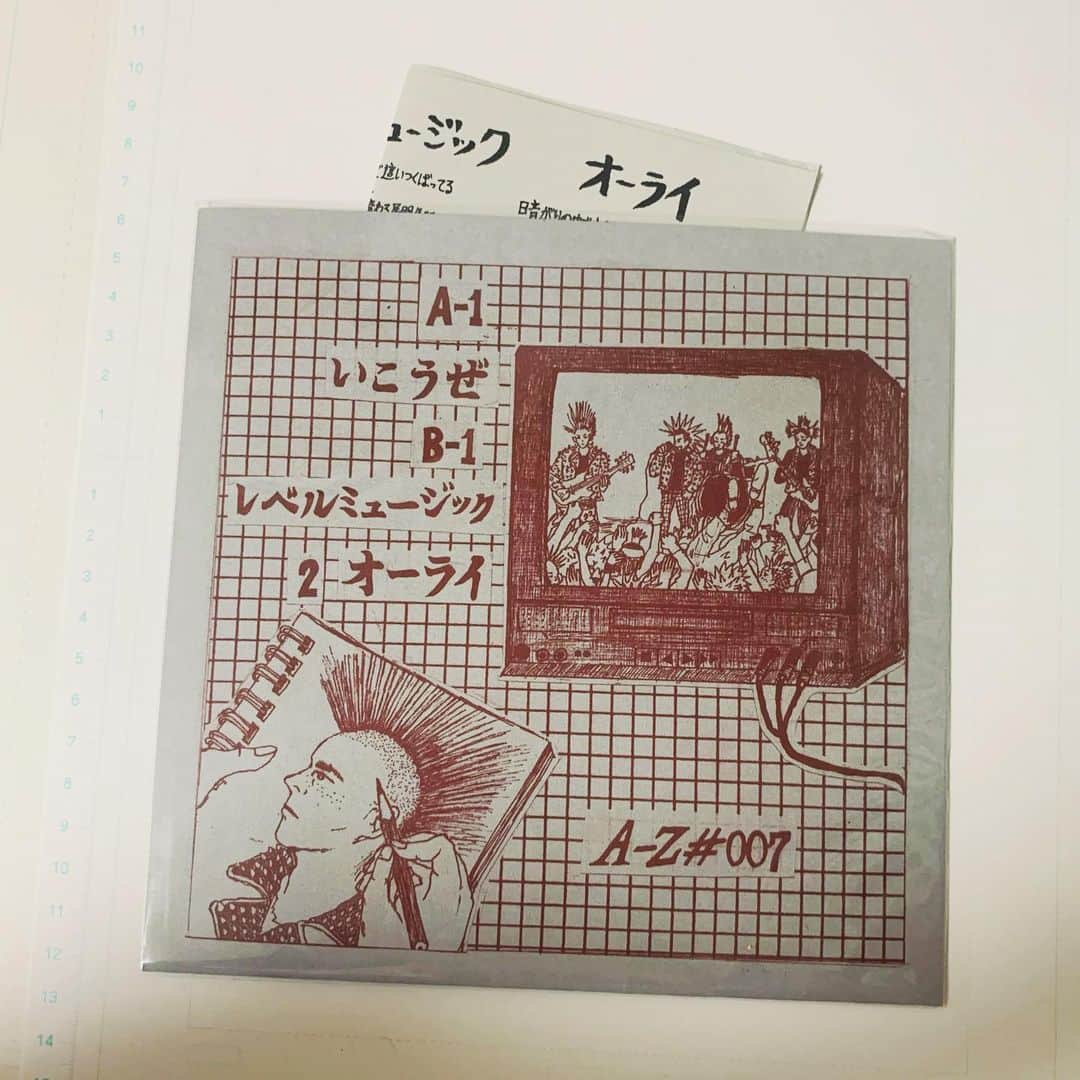 Helmet&Underground RIKOさんのインスタグラム写真 - (Helmet&Underground RIKOInstagram)「裏ジャケット✍🏼❤️‍🔥#killerpass」11月27日 21時13分 - rikohelmet