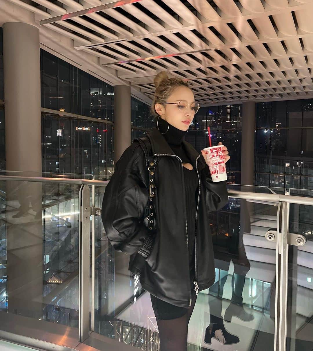 のインスタグラム：「🥤🖤」
