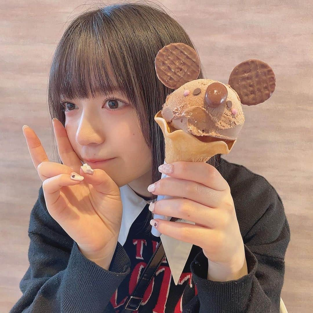 坂本真凛さんのインスタグラム写真 - (坂本真凛Instagram)「寒いけどかわいすぎて食べましたコアラくん🐨💖 #コアラ #アイス #動物園 #東山動物園」11月27日 22時04分 - marin_ske48