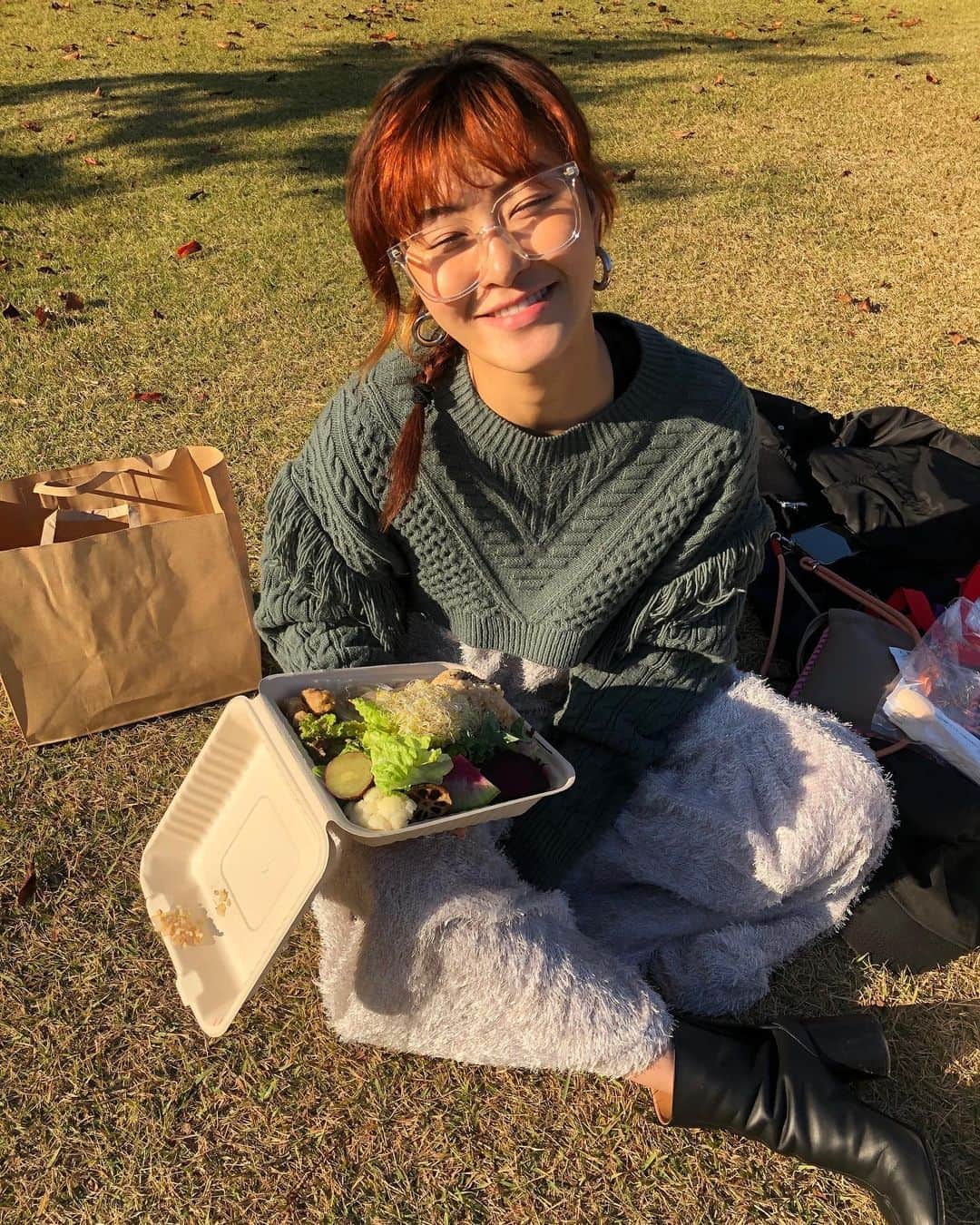 村上佳菜子のインスタグラム：「太陽、自然、ナチュラルフード、優しい気持ち 🌻🍁🌈🌿🌸 . . . #新宿御苑 #ナチュラルフード #自然　#nature  #openheart #wormyheart」