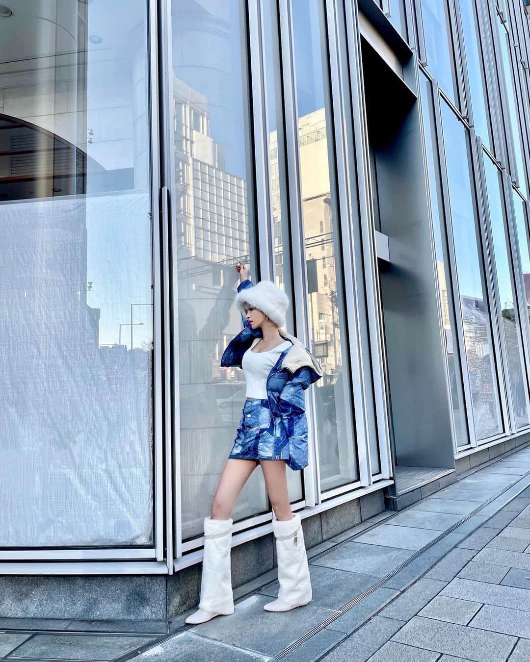 美咲あいりのインスタグラム：「_ 𝐒𝐇𝐄𝐈𝐍 𝟏𝟐.𝟏𝟐 𝐒𝐚𝐥𝐞 𝐢𝐬 𝐤𝐢𝐜𝐤𝐢𝐧𝐠 𝐨𝐟𝐟 ! @sheinofficial @shein_japan  ⁡ ⁡ ⁡ ▫️Faux Shearling Collar  　Patchwork Print Crop Puffer Coat 　11652330 ▫️Buttoned Front Pocket Print Skirt 　11652320 ▫️Fluffy Knit Lettuce Trim Scoop Neck Crop Sweater 　10984033 ▫️fluffy bucket hat 　11816011 ▫️Pointy Toe Knee High Pull On Fashion Boots 　11241490 ⁡ ⁡ ⁡ COUPON CODO 【 SGFairi 】 ⁡ ⁡ ⁡ 1～5999円まではSALE価格より15%OFF 6000円以上は20%OFF ⁡ #SHEIN #SHEINforall #OOTD #SHEIN1212sale #SHEINgoodfinds」