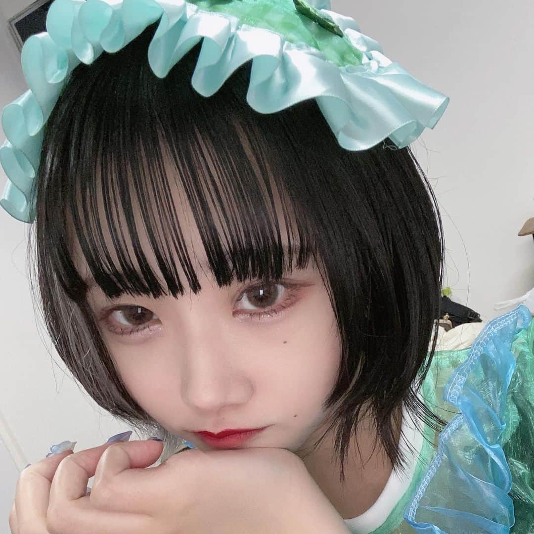 なにのインスタグラム：「ﾁ､近ァ!」