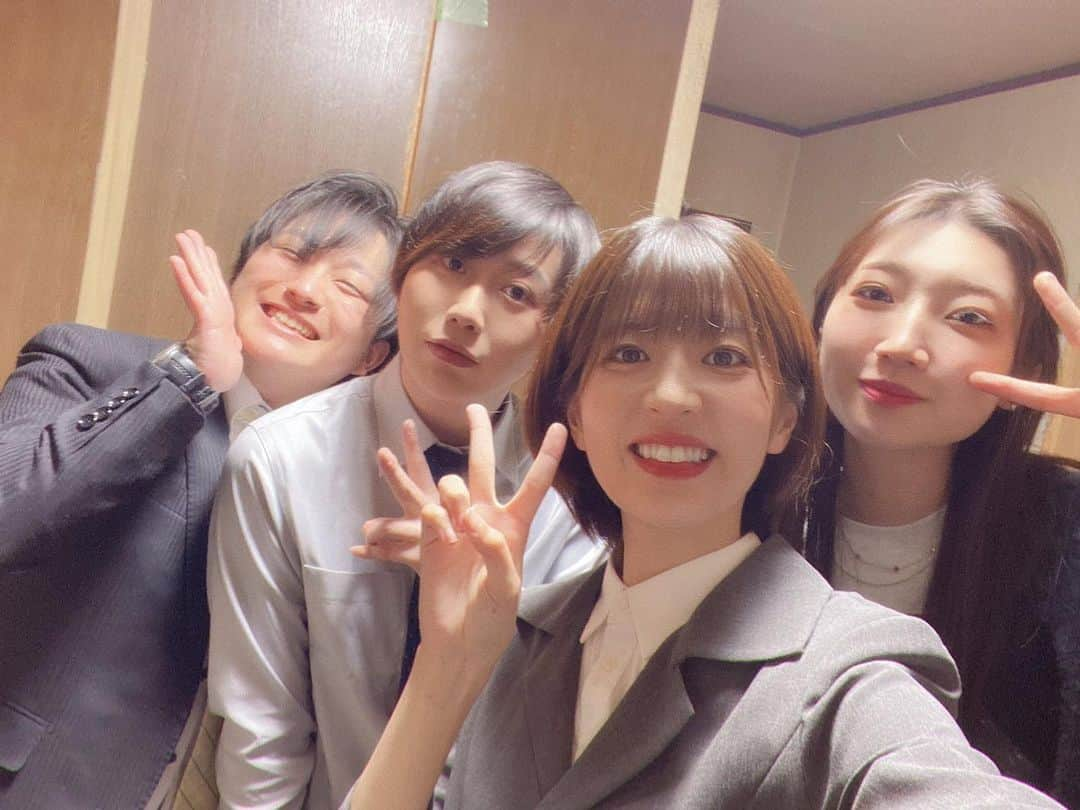 高橋ふみやさんのインスタグラム写真 - (高橋ふみやInstagram)「#ベタ拓 無事に終演する事が 出来ました！ 今回は初めての経験もしました。 コント舞台、音響、照明の 相談打ち合わせなど 普段の舞台では経験出来ないような 貴重な時間を過ごさせてもらい 幸せです！！  これを活かしてもっと精進したいと思います！  拓巳、有ちゃん、愛美 こういち、あやの  VTRではりーちゃん。 ありがとうございました！  皆さんと  #天てれ メンバーに 会える事を願いながら 今日からまた歩き出します！  皆様、本当にありがとうございました☺️」11月28日 18時22分 - fumiya238_t