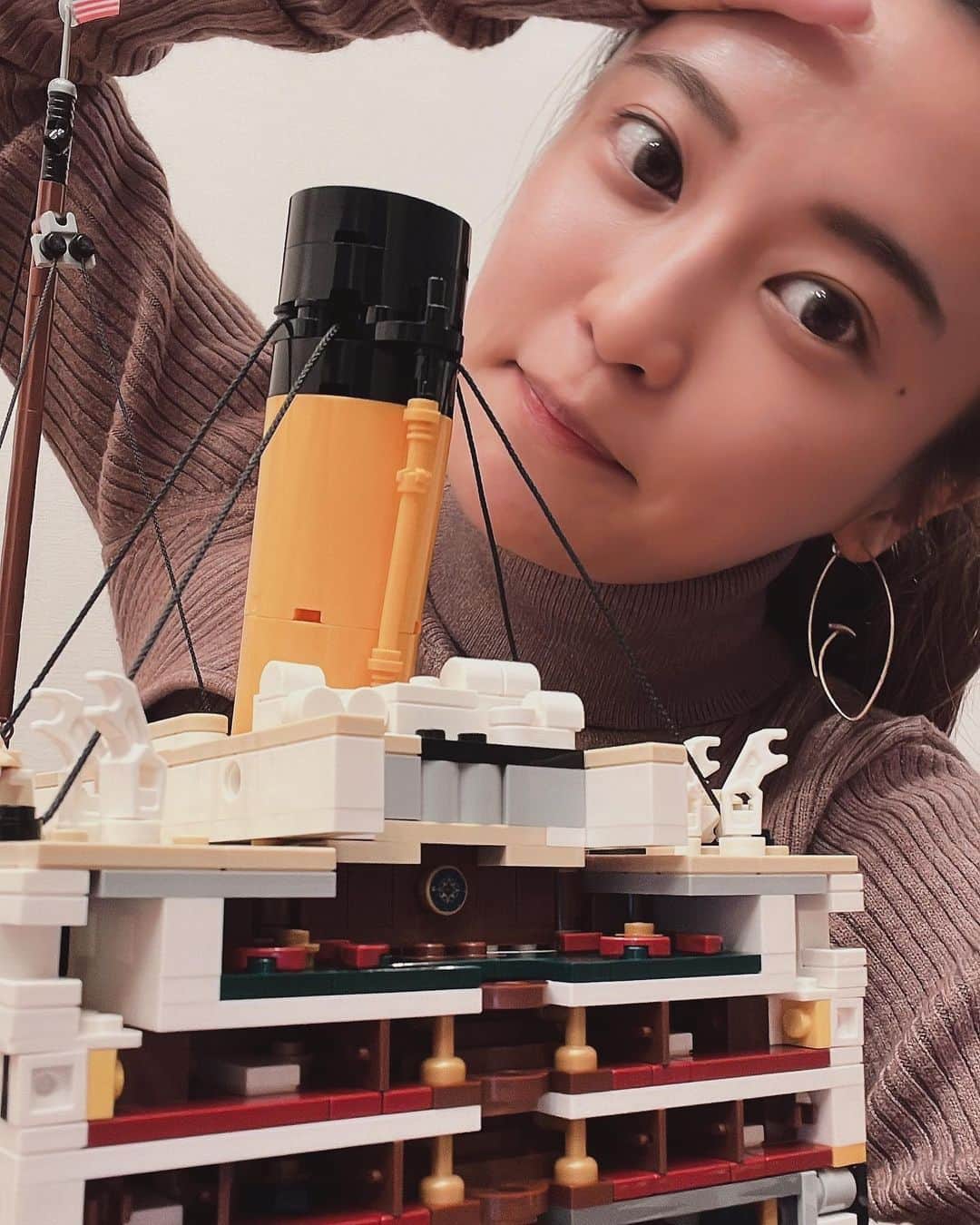 小島瑠璃子さんのインスタグラム写真 - (小島瑠璃子Instagram)「🚢 大人の夢叶えちゃったひと。 あほげ凄いひと。 #LEGO #永遠かと思うピース数」11月28日 15時34分 - ruriko_kojima