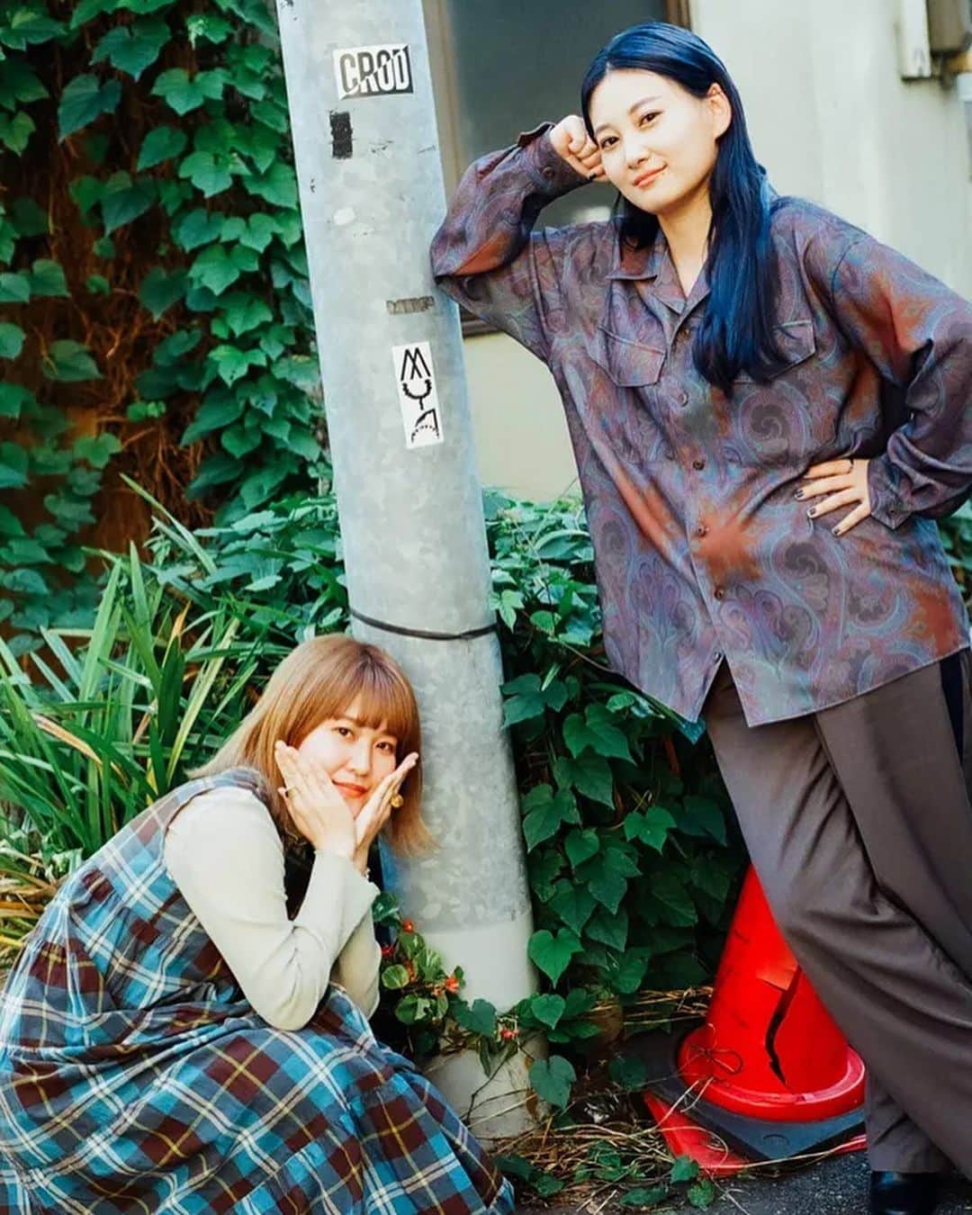 のインスタグラム：「【インタビュー】 CINRAにて、佐藤千亜妃さんと対談インタビューして頂きました🕊✨ @chiaki_sato0920  . インタビュアー 金子厚武さん @a2take3  写真 垂水佳菜さん @kanatarumi  編集　CINRA編集部さん @cinra_net」