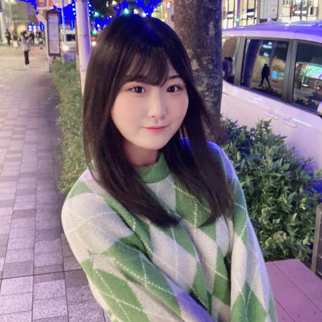 桃瀬ひよりさんのインスタグラム写真 - (桃瀬ひよりInstagram)「‪‪❤︎‬  今年の冬は緑の服いっぱい着たい👗💚  #名古屋 #大須 #アイドル #idol #fjk #jk  #jkブランド #jkの素敵な思い出 #女子高生 #高校生女子 #おーえすけー #likeforlikes  #likeforfollow  #like4likes  #like #followforfollowback  #follow  #follow4followback  #いいね返し #コメント返し #緑色担当 #クリスマス #栄 #イルミネーション」11月28日 20時03分 - o2_hiyori