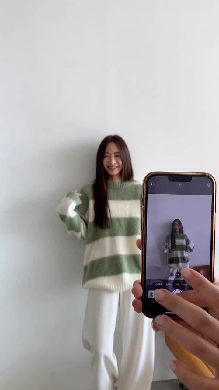 キム・ボラムのインスタグラム：「오늘 축구 이기쟈 화이팅🖤」