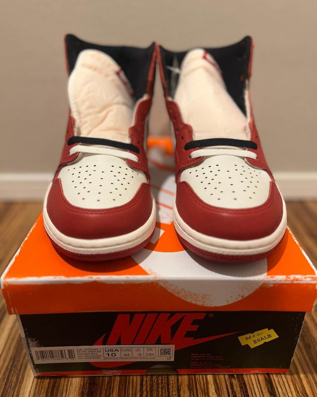 岩本煌史さんのインスタグラム写真 - (岩本煌史Instagram)「got new kicks!!  NIKE AIR JORDAN 1 RETRO HIGH OG CHICAGO LOST AND FOUND  #nike #ナイキ #aj1 #airjordan1 #airjordan1high #エアジョーダン1 #nikejordan1 #airjordan1chicago #chicago #aj1chicago #シカゴ  #michaeljordan #マイケルジョーダン #prowrestler #プロレスラー #prowrestling #プロレス #三重県 #桑名市 #出身 #岩本煌史 #sneaker #スニーカー #スニーカー大好き #足元倶楽部 #スニーカーヘッズ」11月28日 20時24分 - koji_iwamoto