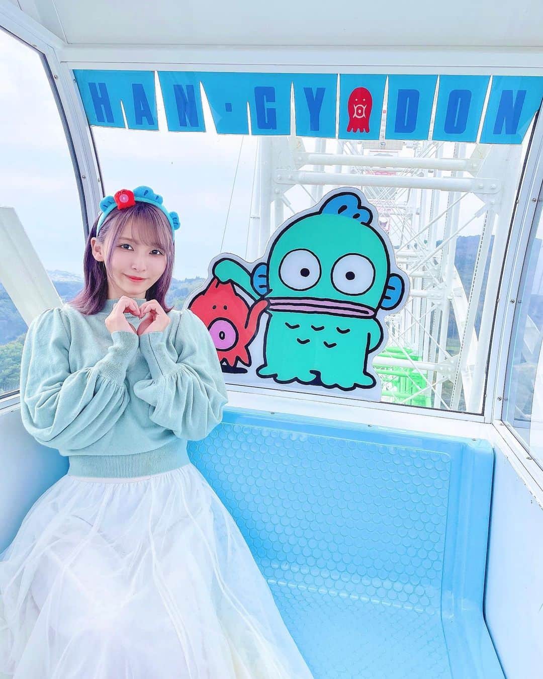 長嶋優里のインスタグラム：「♡ ． ハンギョドンコーデでハンギョドン観覧車🎡🐟🐙 ． ． ． #ハーモニーランド #harmonyland #観覧車 #大分 #ハンギョドン #ハンギョドンコーデ ． ♡」
