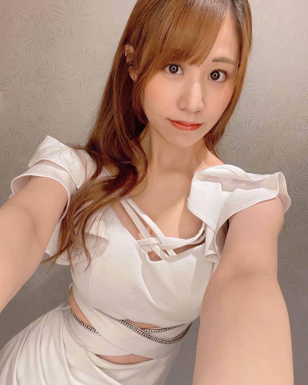 雪乃凛央のインスタグラム：「. 六本木 Red Dragon出勤中 遊びにきてね . 盛れたからおいとく🥳 . Twitterもフォローしてね𓂃𓈒𓏸 ▷▶▷【tsumugi_rio】 . #AV女優#セクシー女優#tokyo#roppongi#六本木#reddrafon#レッドドラゴン#cute#sexy#Japanesegirl#selfie#instapic#igers#portrait#porno#intagood#Cospla#lingerie#🤍」
