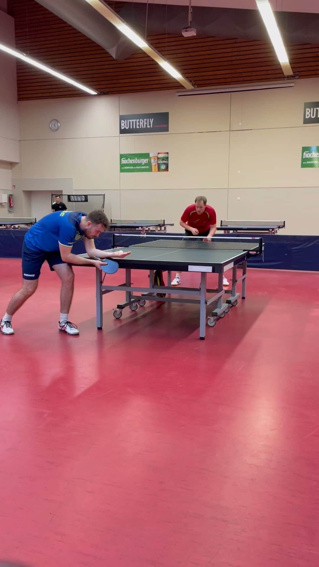 サム・ウォーカーのインスタグラム：「Always fun to practice with the legend 😄😄🔥🏓」