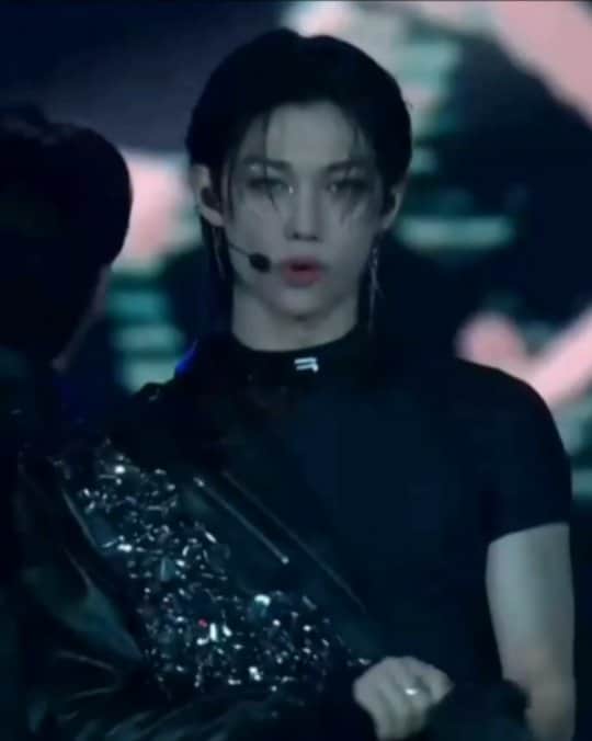フェリックスのインスタグラム：「221129 MAMA 2022 THE PERFORMACE WAS INSANE!!! MY STRAY KIDS!!!!」