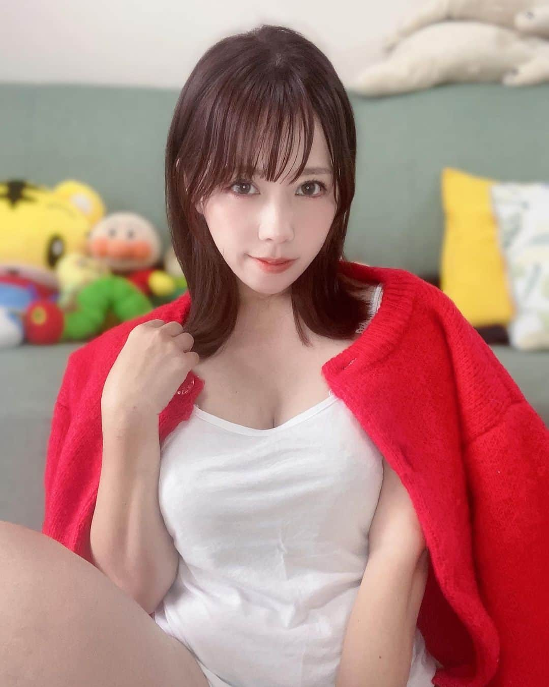 河西あみさんのインスタグラム写真 - (河西あみInstagram)「tiktok始めようと思って頑張って編集した動画、間違えて削除してしまったのでもういい！！😂  #tiktok #難しすぎ #リングライト　買ったら信じられないくらいでかいのと光量凄すぎて目が痛いので新しく買い替えた😂 #シンママ #って書くとモテるって聞いた」11月29日 16時08分 - ami_kasai_japan