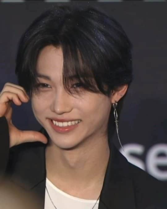 フェリックスのインスタグラム：「#felix at MAMA red carpet」