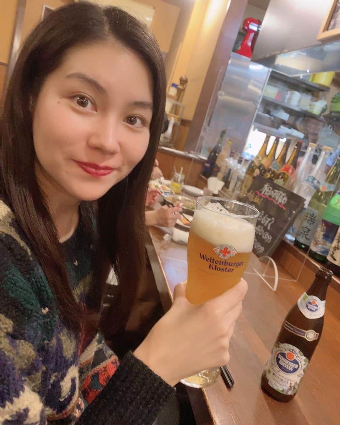 大塚莉奈のインスタグラム：「アド街で紹介されていたワイルドライスに行ってきました✨  無農薬野菜もりもりで美味しかったです♪  ディナーで行ったので今度はランチで行きたいです^ - ^  #野菜が美味しい #食物繊維たっぷり #ビールグラス #schneiderweisse #ディナータイム #アド街ック天国」