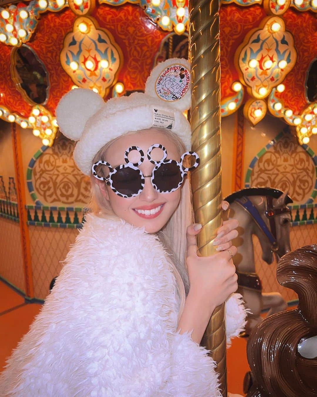 雨宮由乙花さんのインスタグラム写真 - (雨宮由乙花Instagram)「エモっっっっ🎠   Disneyで誕生日お祝いしてもらった🐭」11月29日 19時48分 - _pinkbunnygirl_