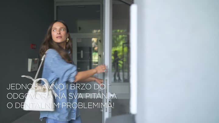 リュプカ・ゴイッチのインスタグラム：「Moji offline stručnjaci 🦷 @stimac.dentalcenter “uskaču” i online… #NeGuglajtePitajteStrucnjaka na www.drstimac.com 🌐」