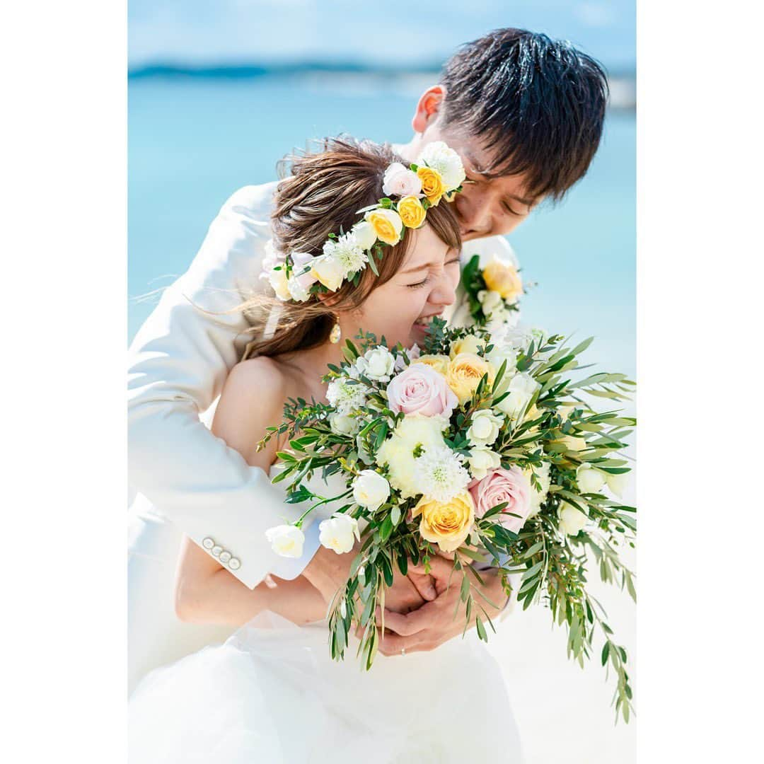 紺野あさ美さんのインスタグラム写真 - (紺野あさ美Instagram)「#結婚式レポ よかった事・後悔した事 BEST3でまとめた動画が upされました🕊𓂃𓈒𓏸︎︎︎︎ ストーリーかプロフィールから✈︎ #こんこんちゃんねる  前回の動画にも 温かいコメントをたくさん ありがとうございました🙇‍♀️💓  ドレス選び、費用、ブーケ、装花、 入場曲/退場曲、ペーパーアイテムや 予算節約になった点など  前回話せなかった結婚式の裏側を 卒花目線で振り返っています ハプニングもいろいろ、ありました、、😱  花嫁さんって本当に 決めることたくさんだと思いますが 一経験談として参考になれば 嬉しいです☺️  話損ねたことなど なるべく、インスタでも 更新していきたいなと思います←やる気はある」11月29日 23時03分 - asami__k