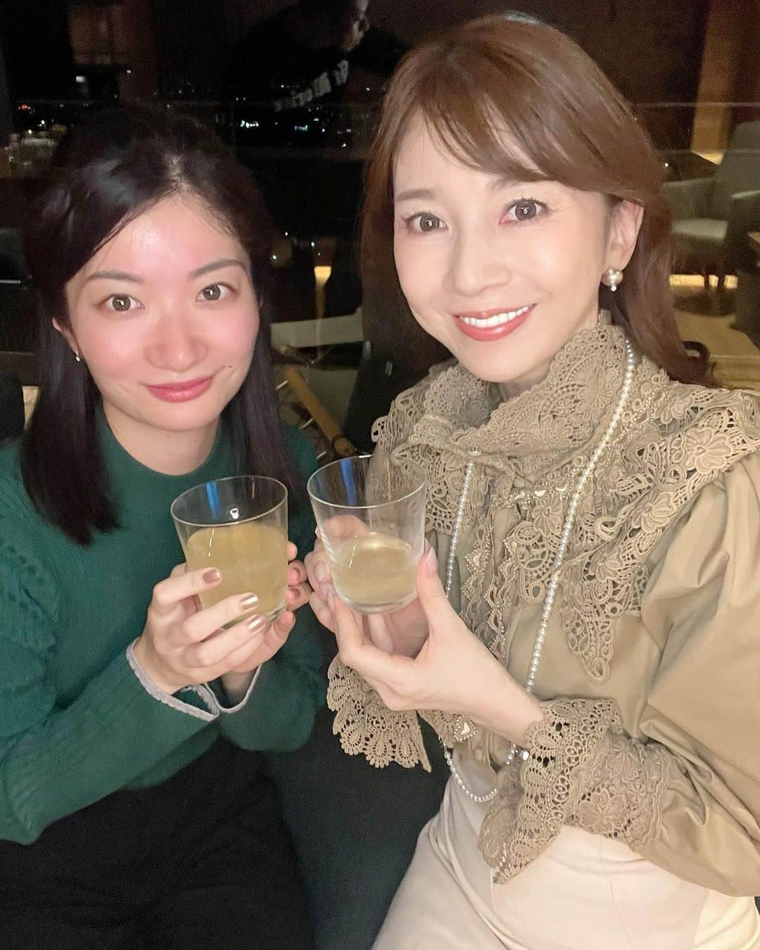 君島十和子さんのインスタグラム写真 - (君島十和子Instagram)「＊今晩のLive ftcbeauty.staff に アーカイブが残っています。 大分県別府市にある ホテル ガレリア・MIDOBARU @galleriamidobaru  から、腸活のお話しや 出張コーデ、UNIQLOの ダウンの品番 最後には ルームツアーになりました！ ロングネックレス型の ルーペは 「ルーペ・コリエ」さんのお品です。  #FTC腸活部 #出張先 #質問 #君島十和子」11月29日 23時27分 - ftcbeauty.official