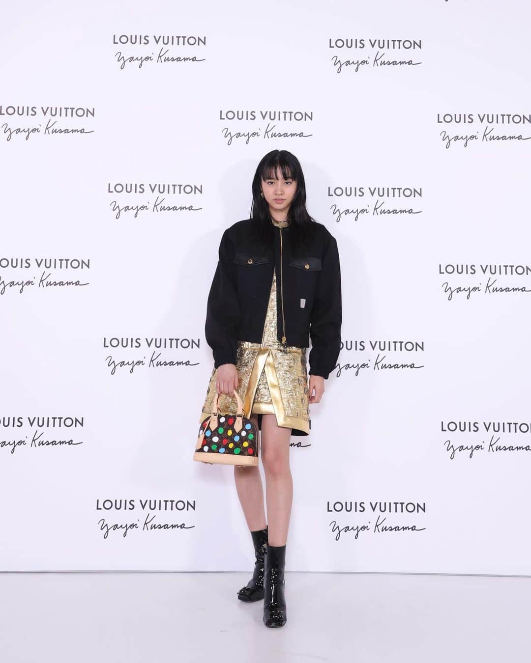 のインスタグラム：「LOUIS VUITTON×YAYOI KUSAMA New Collaboration  ルイ・ヴィトンと草間彌生氏によるコラボレーション第2弾を記念したスペシャル・インスタレーションが、 11月30日（水）より東京都内各所にて期間限定で公開☺️   2023年1月から発売する、様々なコラボレーションアイテムをとても楽しみにしています💕  #LVxYayoiKusama #LouisVuitton #LVFashion  Thank you always ❤️ Makeup @nobukomakeup  Hair @kotaro_s.o.h」