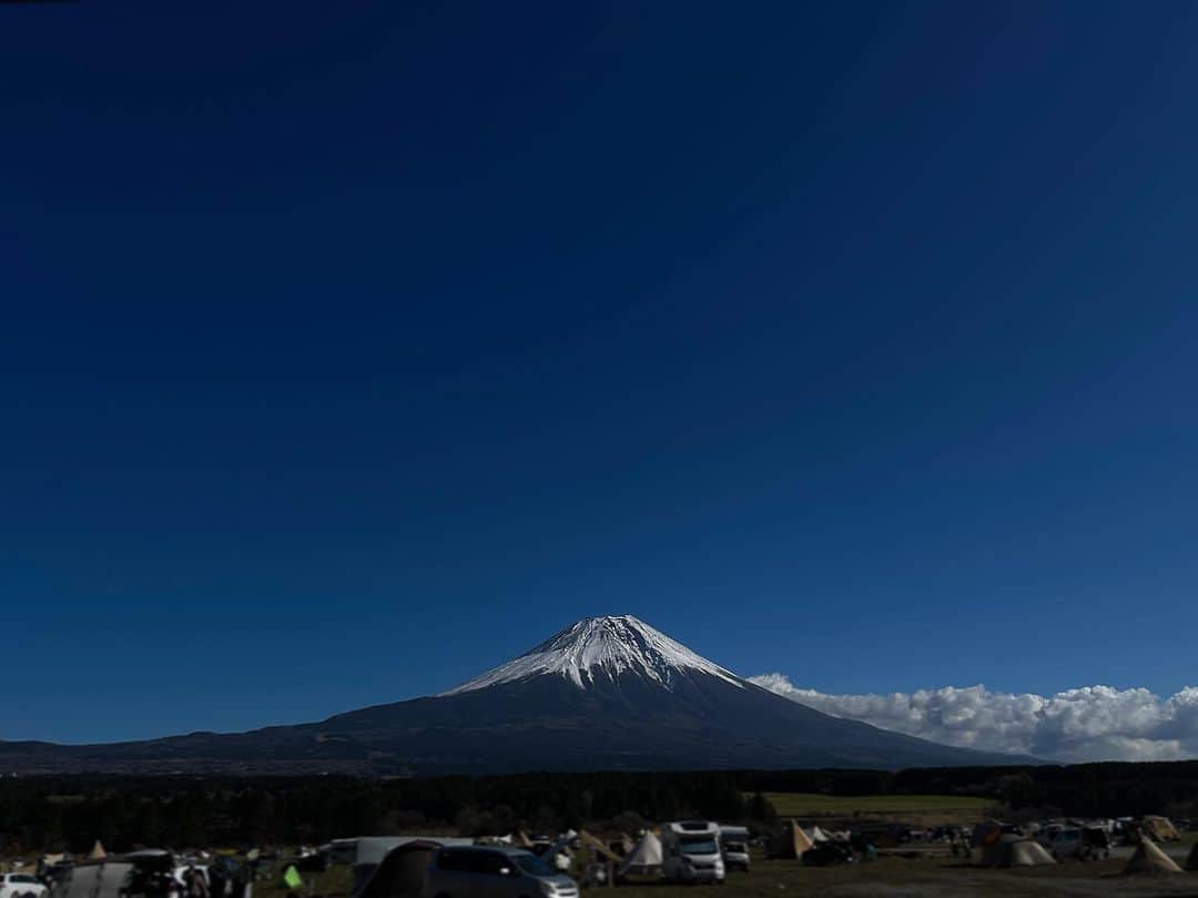 後鳥亮介のインスタグラム：「🗻🗻🗻」