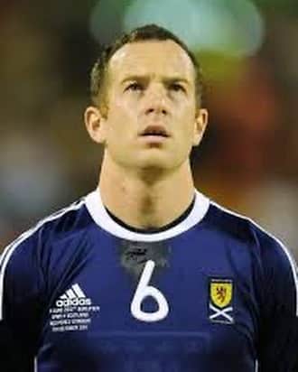 チャーリー・アダムのインスタグラム：「Happy St Andrews day 🏴󠁧󠁢󠁳󠁣󠁴󠁿」