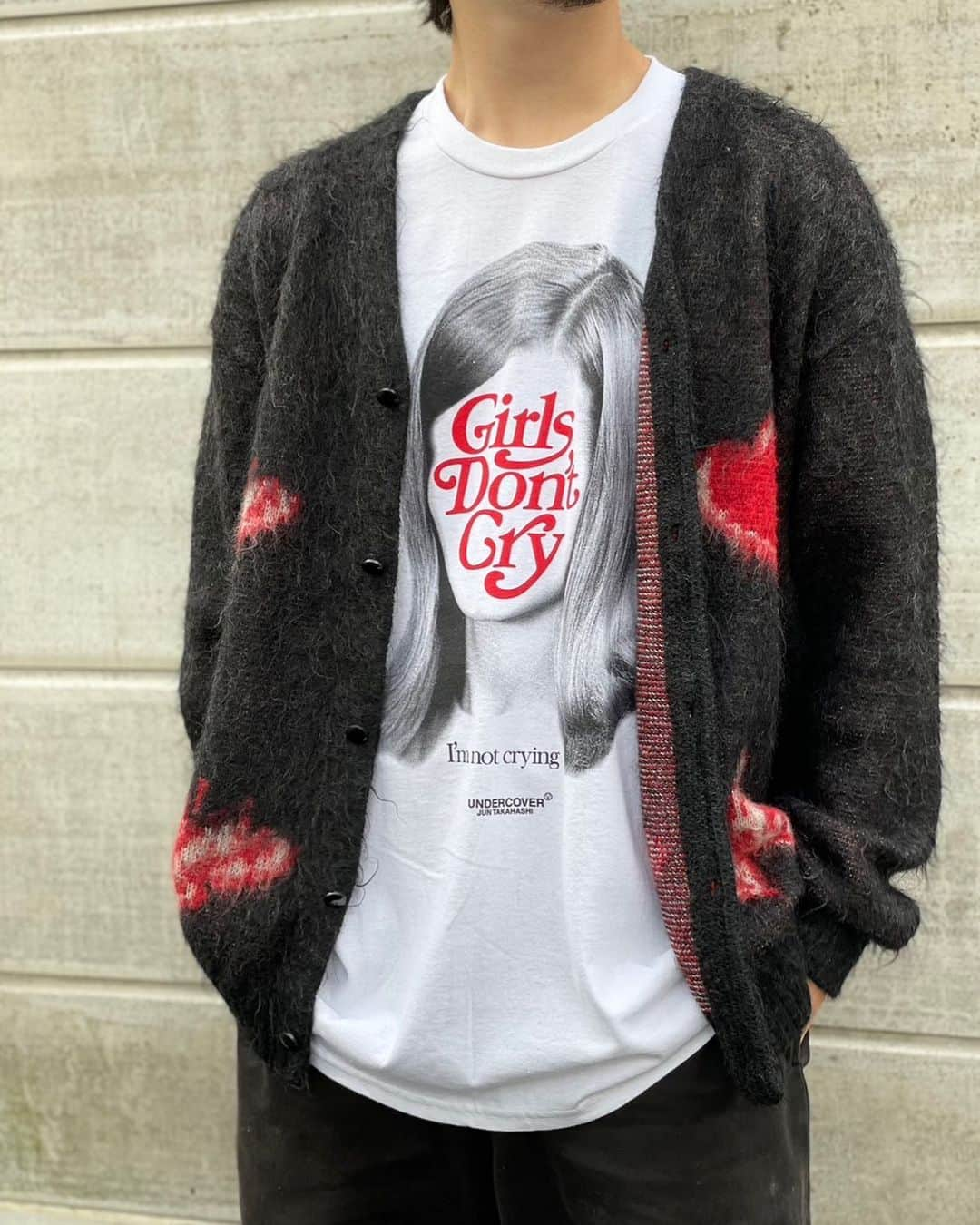 fools_judge_streetのインスタグラム：「Girls Don't Cry  ×Needles Mohair cardigan  Girls Don't Cry  ×UNDERCOVER Verdy COMPLEXCON 2022 限定 Logo TEE  172cm 56kg   プロフィール欄より、 オンラインストア商品ページにアクセスできます。 ※その他ご不明点は店頭または、 DMまでお問い合わせください。  如有任何疑问，请在instagram上留言。 欢迎浏览我们的网上商店以及光临我们在原宿的实体店。  For inquiries, please message us on instagram. Please confirm our online store. Thank you.  #girlsdontcry  #ガールズドントクライ  #undercover  #アンダーカバー」