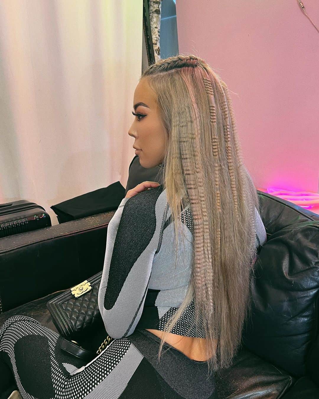 のインスタグラム：「ワッフル🧇ヘア #crimpedhair」