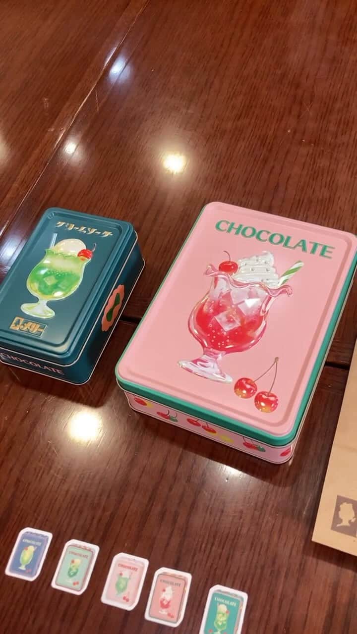 メリーチョコレート(公式) のインスタグラム：「メリー×古川紙工　はじけるキャンディチョコレート。EC限定BOXのご紹介🍬」