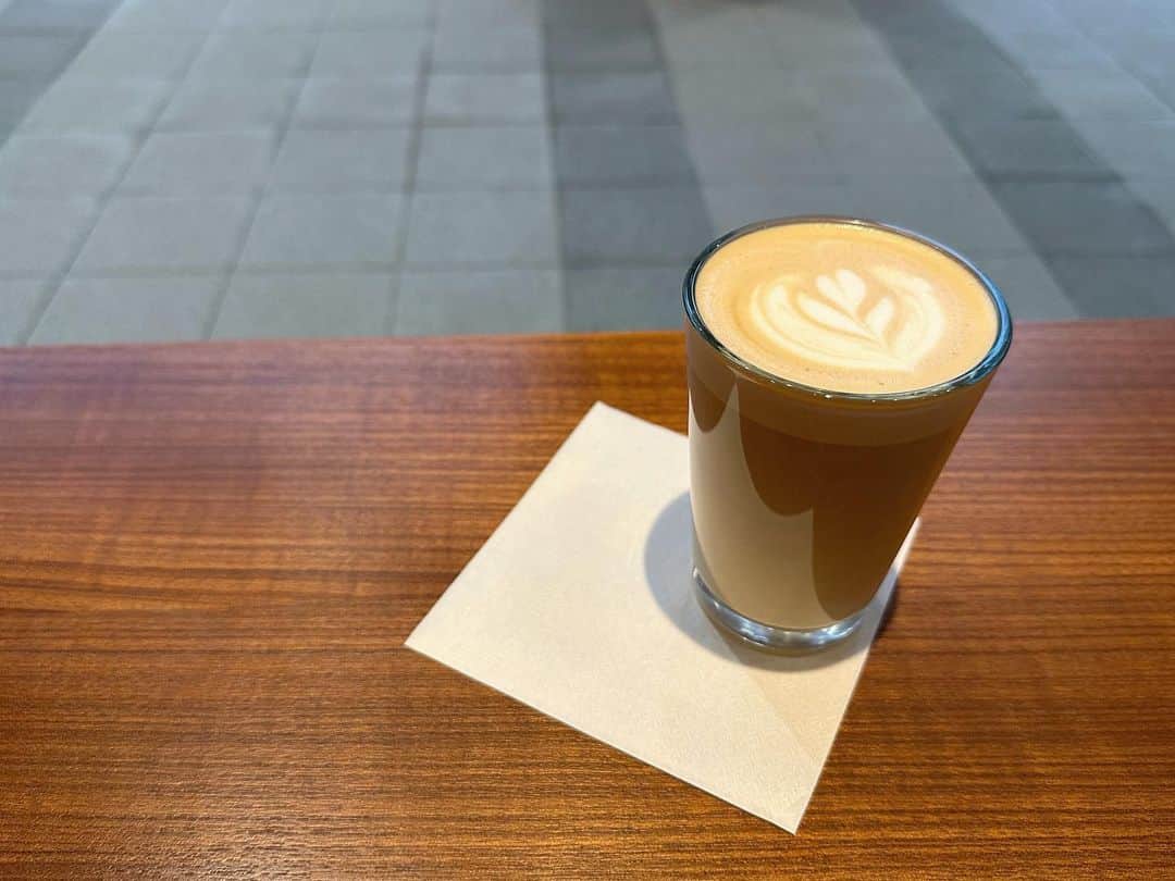 のインスタグラム：「🍂 明日から12月ですって。 びっくり！ . . #fuglenfukuoka  #cafetime」