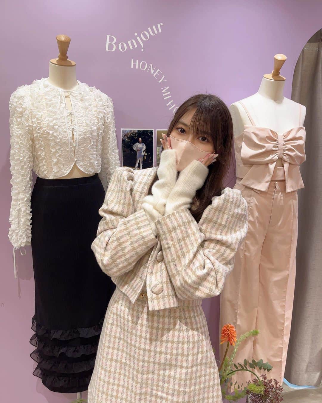 藤田いろはのインスタグラム：「展示会に行ってきました💗 春も可愛いお洋服たくさんで届くのが楽しみ🫶 ⁡ ⁡ ⁡ ⁡ ⁡ ⁡ ⁡ ⁡」