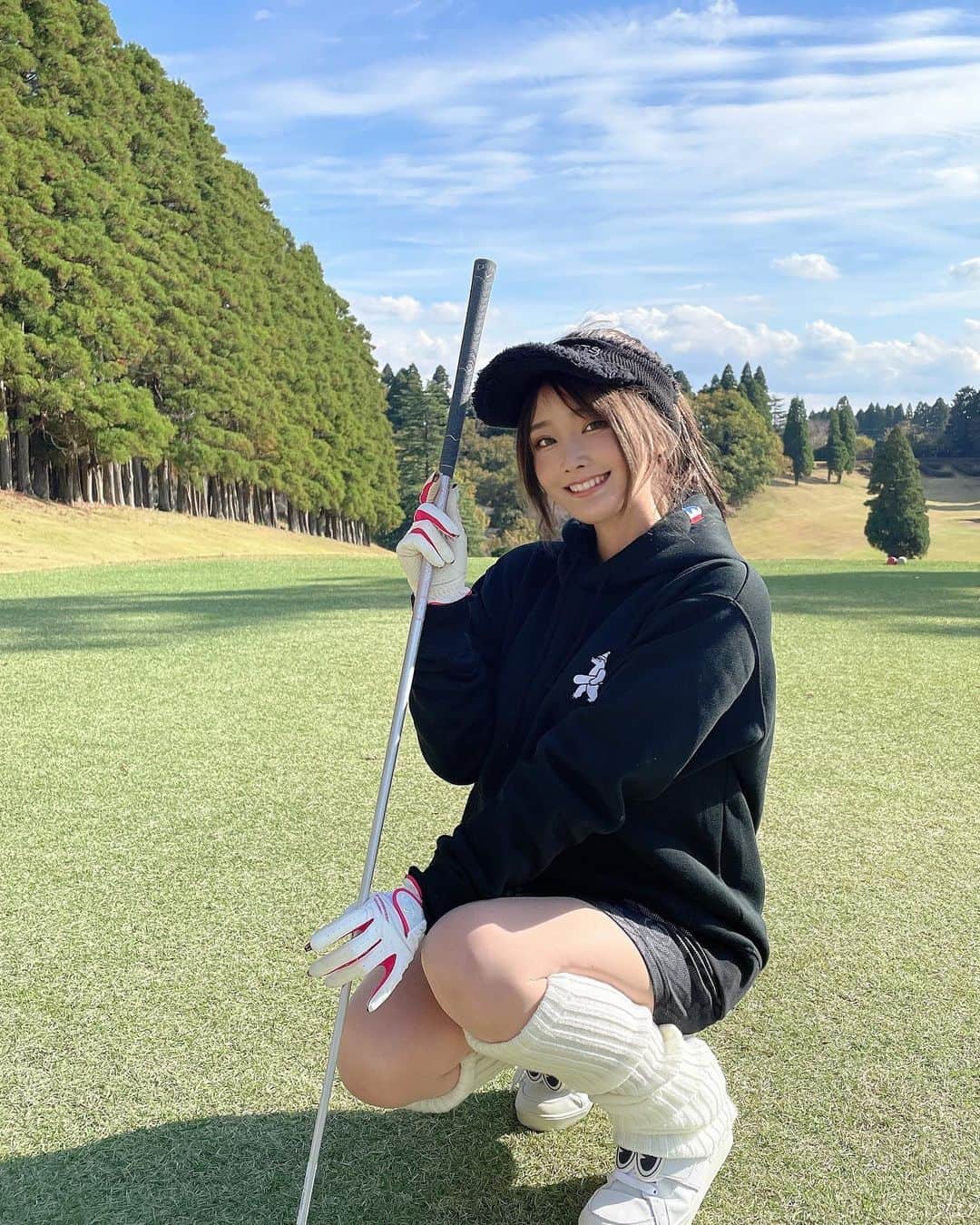 赤羽もものインスタグラム：「早く次のゴルフ行きたいな〜！！   #ゴルフ女子  #ゴルフ  #ゴルフコーデ  #golf」