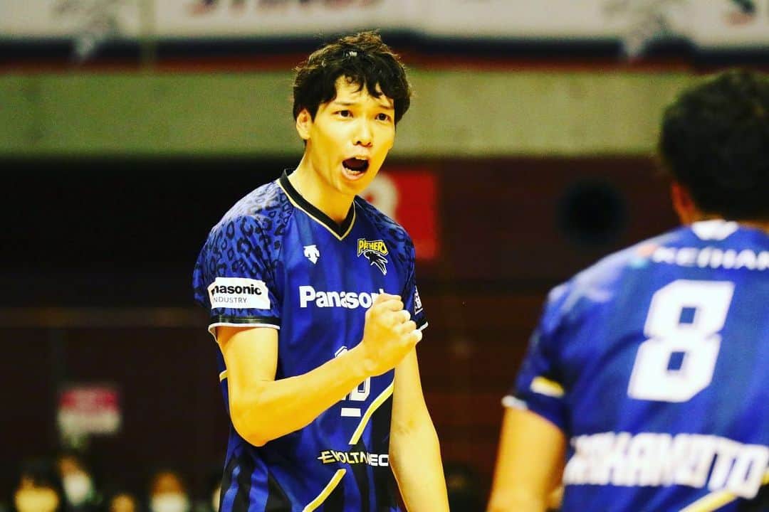 山内晶大のインスタグラム：「. . . 29歳になりましたー🎂 たくさんのお祝いメッセージや プレゼントありがとうございます🎁 . . 来年30歳ってやばいね🙄 あっという間だ🙄 . . ラスト20代楽しませてもらいます😂 引き続きよろしくお願いします！ . . I turned 29 years old. I’m so happy that you guys are celebrating my birthday . Thank you for the messages and presents. . . . #29歳  #29  #11月30日 #1130 #birthday」