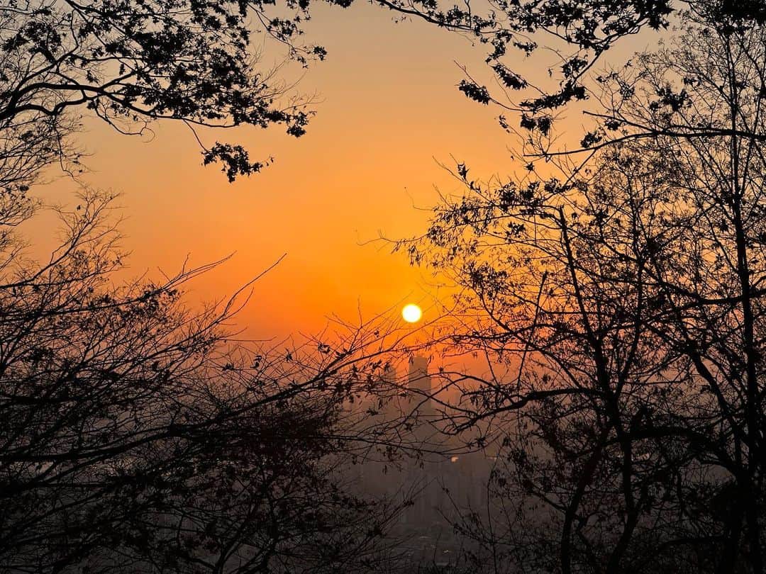 ノ・ジョンヒョンのインスタグラム：「🧡  . . . #사진  #photo  #photography」