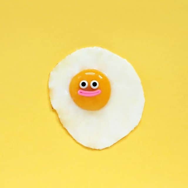 Eggs Conceptのインスタグラム：「Happy Wednesday! How about your week? 🍳 by 👉 Charlotte Love @charlottelovely 👈  #charlottelove #eggsconcept」