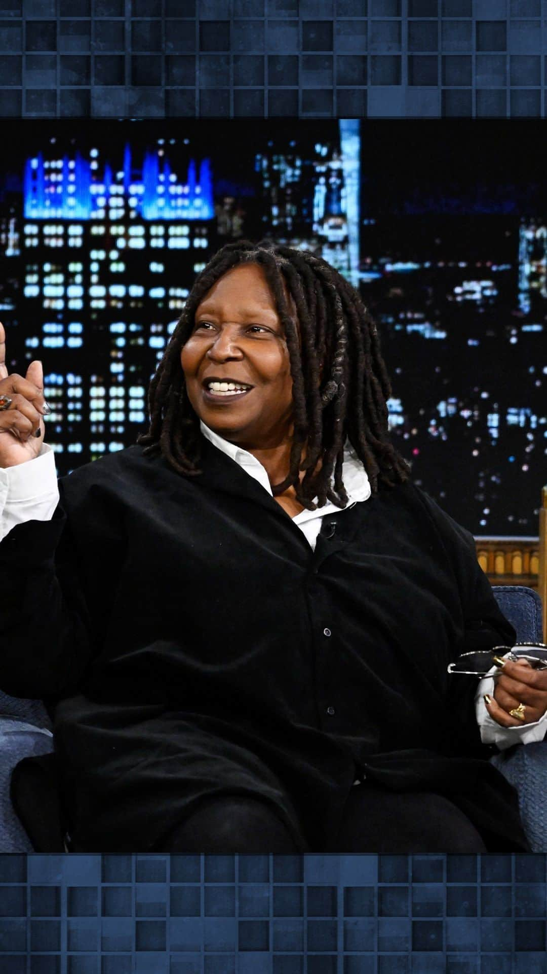 ウーピー・ゴールドバーグのインスタグラム：「@whoopigoldberg invites Jimmy to make a cameo in the upcoming Sister Act 3! #FallonTonight」