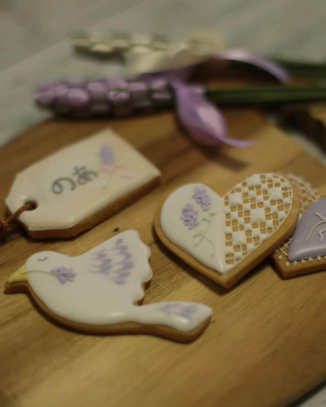 畠山愛理さんのインスタグラム写真 - (畠山愛理Instagram)「友達とアイシングクッキー作った時の☺️🍪のあってなんでひらがなでかいたんだろう🧐笑　すごい楽しかったー(о´ー`о)🫧またやりたいな✨」12月1日 7時27分 - airihatakeyama
