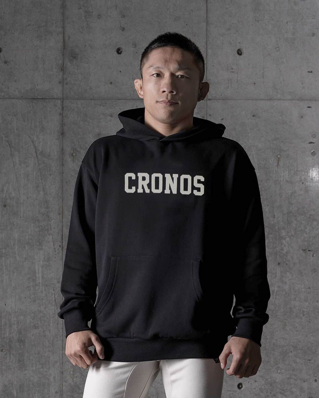 堀口恭司のインスタグラム：「クロノス新作発売！  Online Store 11 / 29 21:00-  Store Tokyo/Nagoya/Osaka 12 / 3 11:00-」