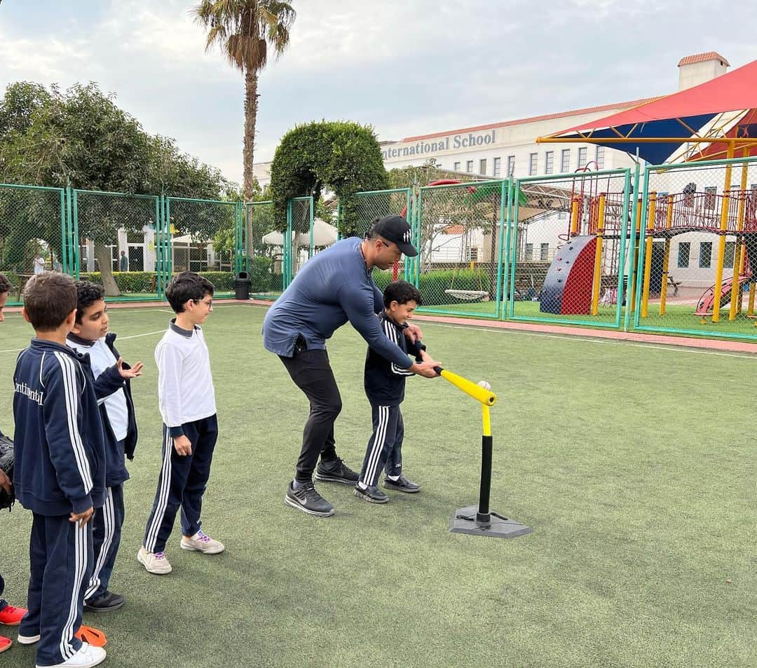 ジャンカルロ・スタントンさんのインスタグラム写真 - (ジャンカルロ・スタントンInstagram)「What a fun experience teaching these kids how to play baseball in Egypt !Watching them swing a bat & play catch for the first time in their life brought back many memories. Very cool to open the doors of thought & opportunity to play. No matter where you are in the world📍 Our paths are all different. Some with much harder roads. But It all starts with a dream!」12月1日 9時55分 - giancarlo818