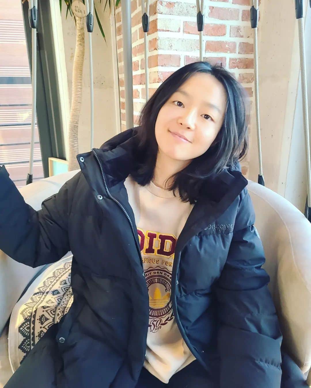 イ・サンヒのインスタグラム：「☕️」