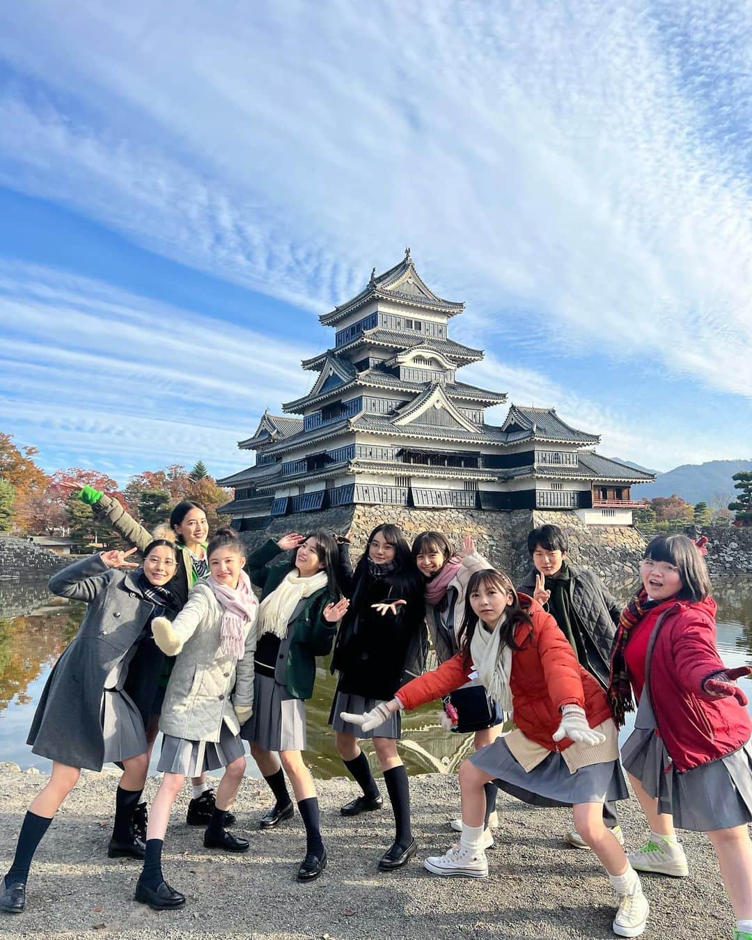 のインスタグラム：「インスタライブありがとうございました！！  「クレッシェンドで進め」3年C組の愉快な仲間たち〜 明日藤田さんどうなっちゃうのかー！ すごく暖かい話になってます☺️ 7時50分頃ぜひ！  #クレッシェンドで進め」