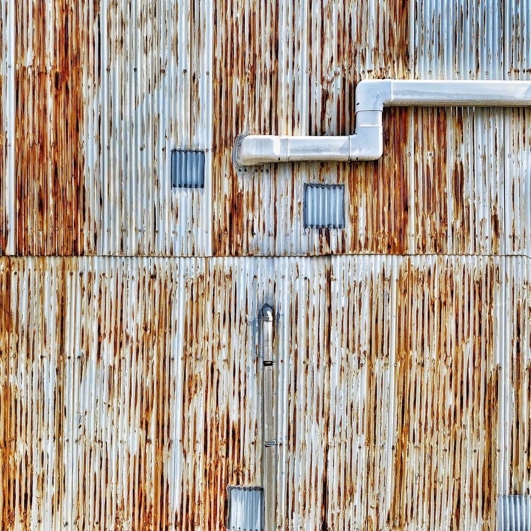 Yasuhito Shigakiさんのインスタグラム写真 - (Yasuhito ShigakiInstagram)「. . The wall . . Kyoto, Japan. . #PR . ▼gooblogにてブログ更新、#マルシェル 出品中！！ https://blog.goo.ne.jp/neijin0218/e/06bd57e487ce4964d22d41c18b9fad3c」12月1日 21時29分 - neijin0218