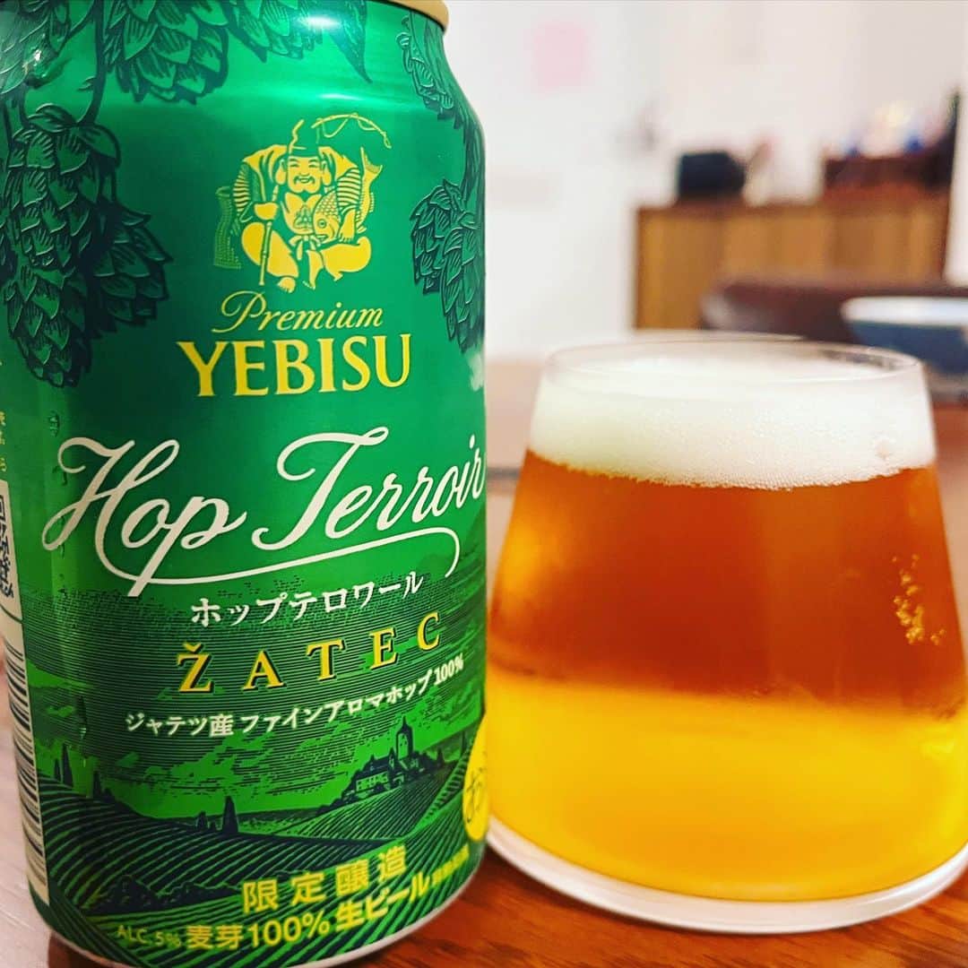 堀井亮佑のインスタグラム：「エビスのホップテロワール。いかにも上品なエビス。美味い。　#beer #堀井ビールログ」