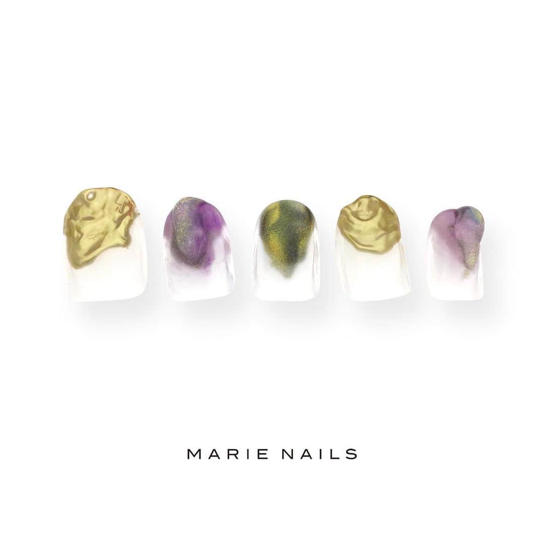 marienails_jpnのインスタグラム：「#nailartist #nailstagram #nailswag #nailist #marienails #nail #nails #naildesign #nailart #fashion #trend #gelnails #ユニコーンマグネット #パティーネイル #グラデネイル #マリーネイルズ #ネイルデザイン #秋ネイル #ジェルネイル #ファッション #ネイルサロン #ネイリスト #お洒落さんと繋がりたい #オフィスネイル #ネイルアート #おしゃれ #秋コーデ #オーロラネイル #シンプルネイル #ファッショニスタ」