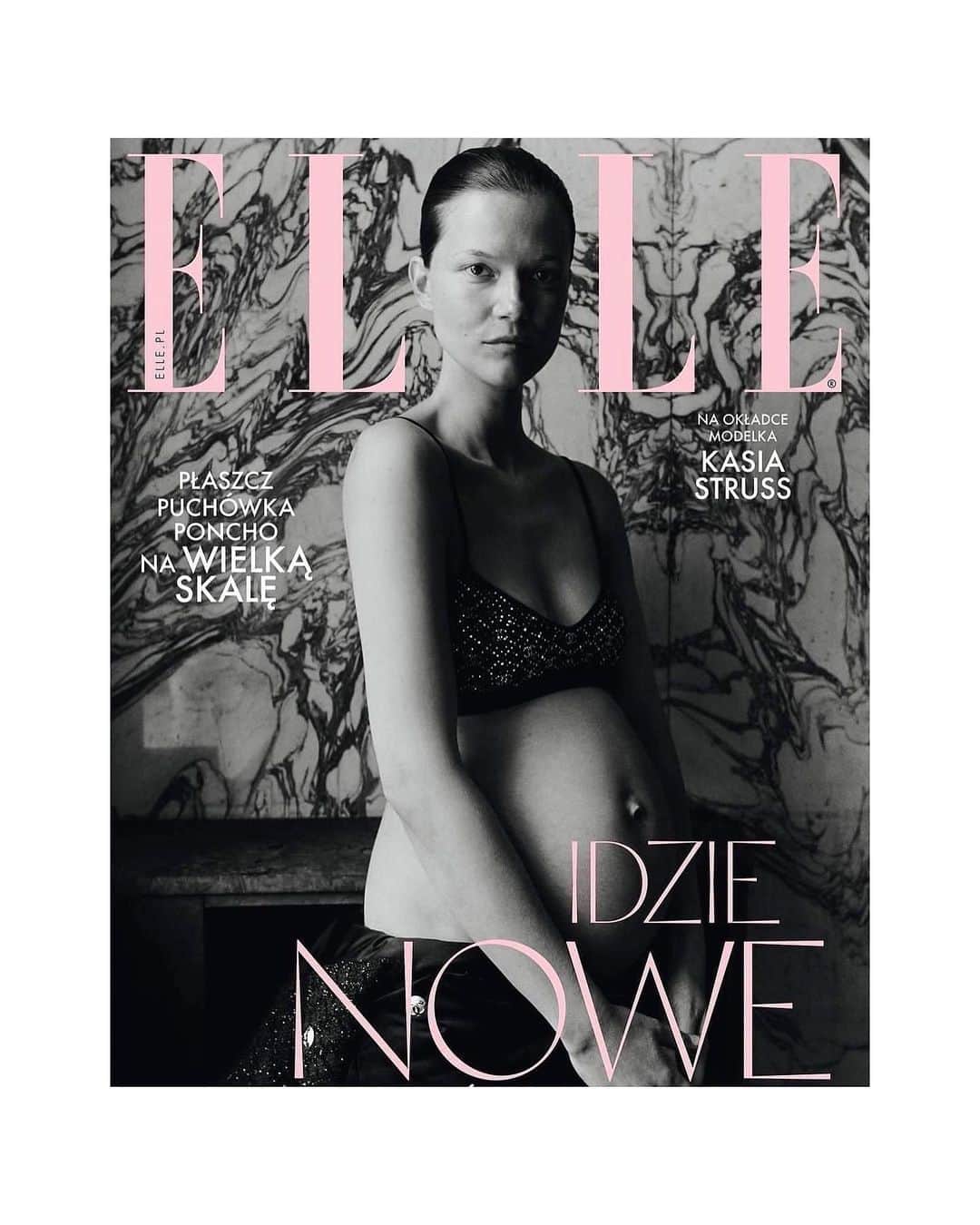 カシア・ストラスのインスタグラム：「Idzie Nowe indeed :) Thank you @ellepolska , I will cherish these images forever!  Big love to the best team:  Photo: @mateusz.stankiewicz  Style: @karolinalimbach  Make up: @izakucmierowska Hair: @amadeovilcze  Stylist's assistant: @angelika_warlikowska  Production: @ewamorgunov @divisionmodel  @lucynaszymanska 💛」