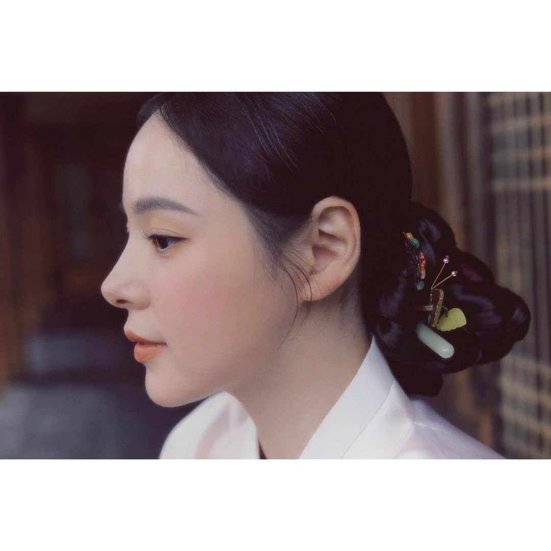 ミン・ヒョリンのインスタグラム：「🤗🤗🤗」